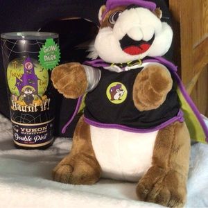 HALLOWEEN PLUSH BUC-EE BEAVER & BUC-EE GLOW IN THE DARK  TUMBLER!